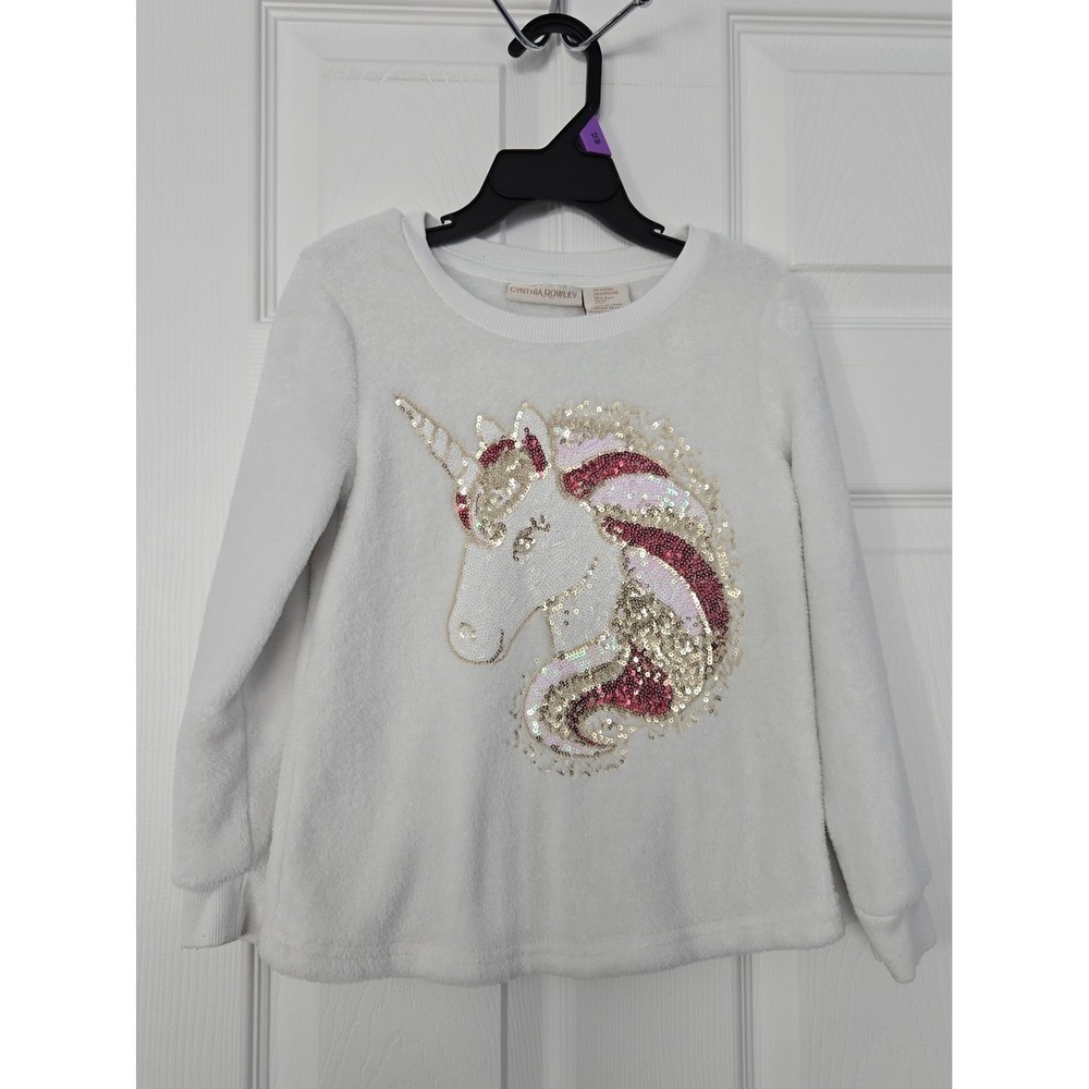 Cynthia Rowley Girls Pullover Size 5/7 White with a Unicorn made of sequence.